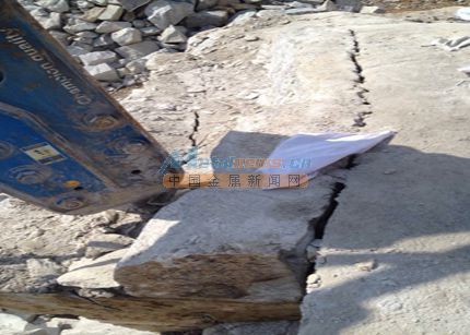 四川無聲破碎劑質優價廉,成都裂石膨脹劑用于礦山開采 長沙嘉澤建材科技